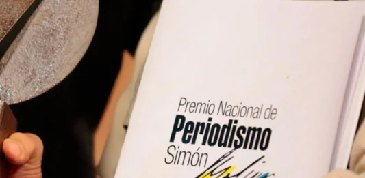 Extienden postulaciones al Premio Nacional de Periodismo Simón Bolívar 2026
