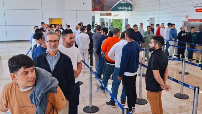 Migrantes regresan Migrantes regresan