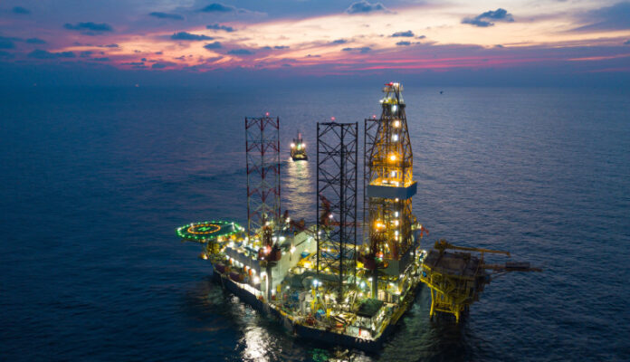 Producción de gas en yacimiento entre Venezuela y Trinidad y Tobago es evaluado por Shell