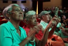Tarde de música vivieron los abuelos con el programa "Mary Schwarzenberg”