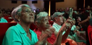 Tarde de música vivieron los abuelos con el programa "Mary Schwarzenberg”