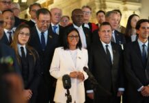 delcy-rodriguez-orgullosos