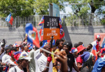 Miles de haitianos toman las calles de Puerto Príncipe para exigir la paz