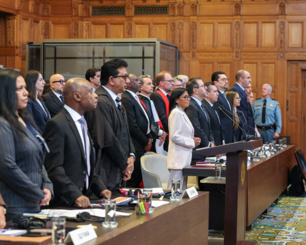 Presidenta (E) Delcy Rodríguez defendió en La Haya la titularidad de Venezuela sobre el Esequibo