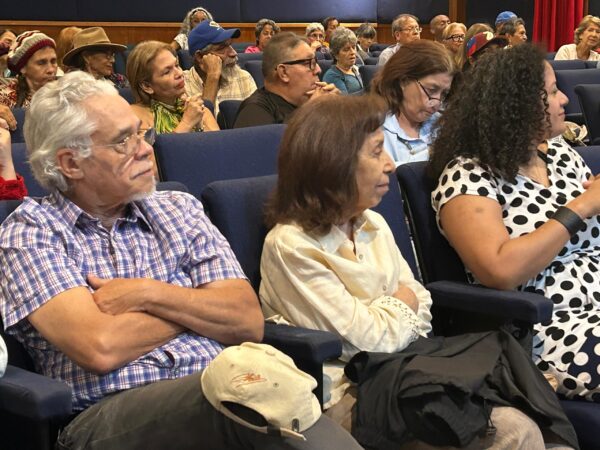 Laura en el auditorio-Jesús Puerta-Orimar