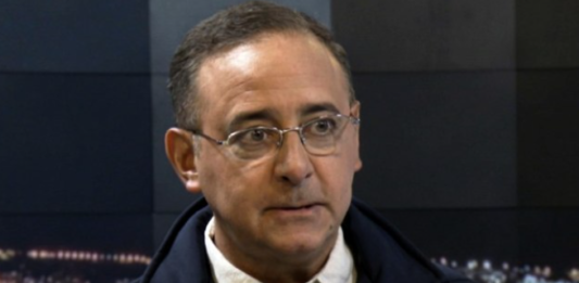 El ministro para la Energía Eléctrica, Rolando Alcalá