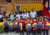 Más de 150 niños recibieron kits escolares en municipio Valencia Niños favorecidos