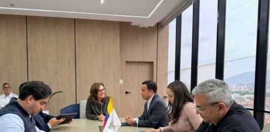 Definen ruta de 4 ejes para afianzar la economía