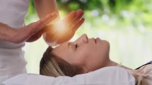 Terapia de reiki.