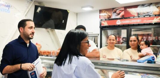 presidenta-encargada-inauguro