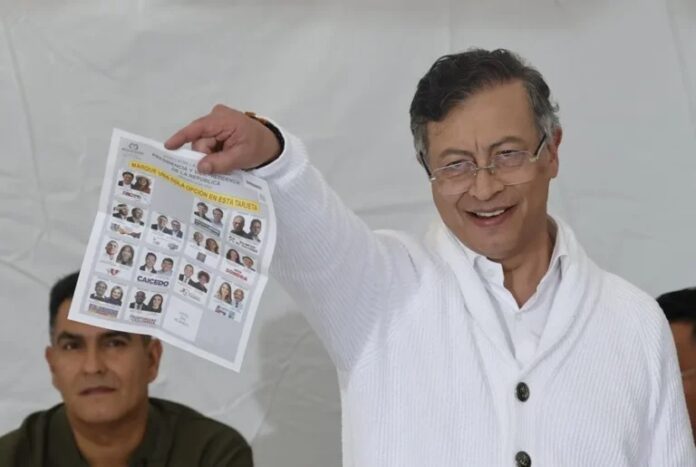 ptro Gustavo Petro
