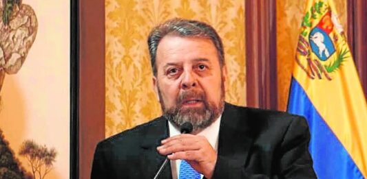 AN debatirá designación de Timoteo Zambrano como embajador ante España