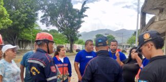 Comisión multidisciplinaria atiende a vecinos de Rosa Inés tras daños en el antiguo CUAM