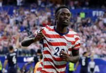 Estados Unidos arrolla a Paraguay en su debut mundialista