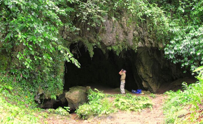 Las cuevas de Acarite