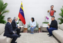 Mandataria (E) Delcy Rodríguez encabezó encuentro interreligioso por la paz