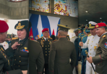 ministro-gonzalez-lopez-condecoro