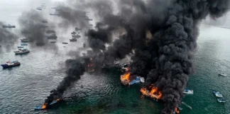 Ecuador: Incendio en el Puerto de Manta deja dos heridos