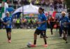 Ronaldinho Gaúcho comparte con jóvenes de Petare en partido de exhibición Ronaldinho Gaúcho