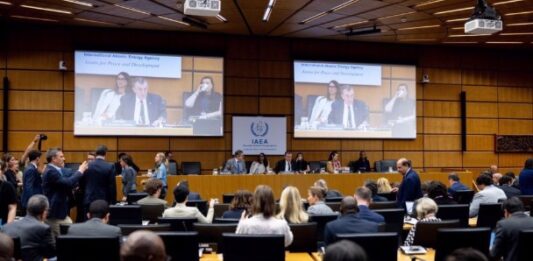Irán califica de irracional y provocadora la propuesta de EEUU ante el OIEA