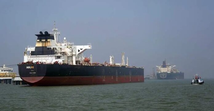 Cancillería de Irán desmiente cierre del Estrecho de Ormuz