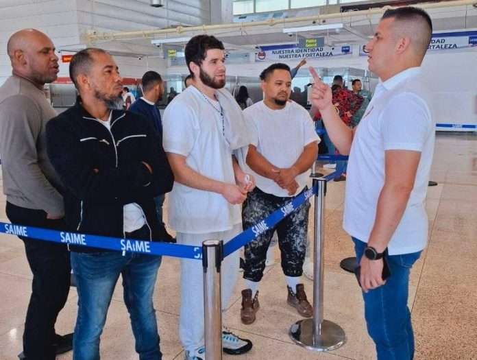126 venezolanos retornaron al país a través de Gran Misión Vuelta a la Patria 126 venezolanos retornaron al país a través de Gran Misión Vuelta a la Patria
