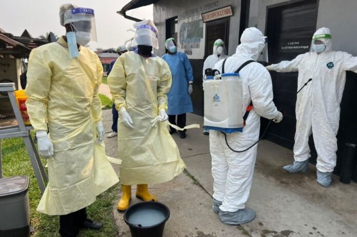 Médicos chinos combatirán el ébola en República Democrática del Congo Médicos chinos combatirán el ébola en República Democrática del Congo