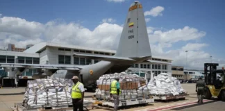 Colombia envía tercer vuelo