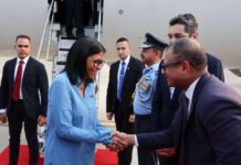 Delcy Rodríguez llegó a base aérea de Nueva Delhi para agenda estratégica