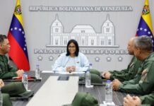 Presidenta (E) Delcy Rodríguez lidero reunión con Alto Mando Militar