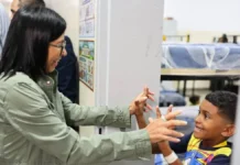 Delcy Rodríguez destaca a los niños como la fuerza para avanzar en la reconstrucción nacional