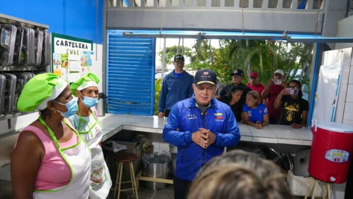 Ministro Diosdado Cabello recorrió la escuela Martin Luther King Ministro Diosdado Cabello recorrió la escuela Martin Luther King