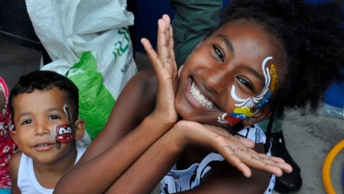 CENAF impartió un taller de fotografía a niños en La Guaira CENAF impartió un taller de fotografía a niños en La Guaira