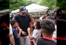 Entregan regalos a los niños del campamento transitorio Los Caracas Entregan regalos a los niños del campamento transitorio Los Caracas