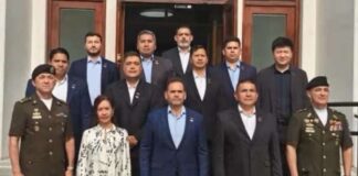 Embajada de Venezuela en China honra a víctimas de los sismos