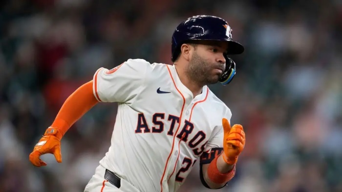 Altuve multihits Altuve multihits