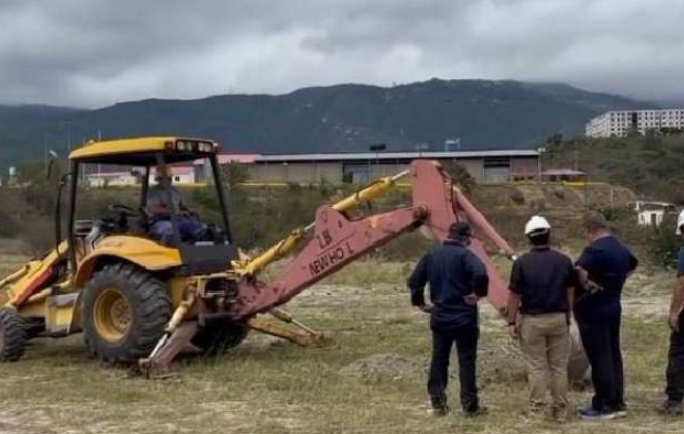 Evalúan condiciones del terreno en Ciudad Caribia para instalar campamentos transitorios Evalúan condiciones del terreno en Ciudad Caribia para instalar campamentos transitorios