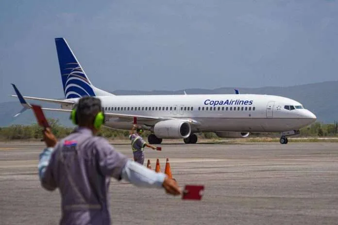 Tráfico aéreo Tráfico aéreo