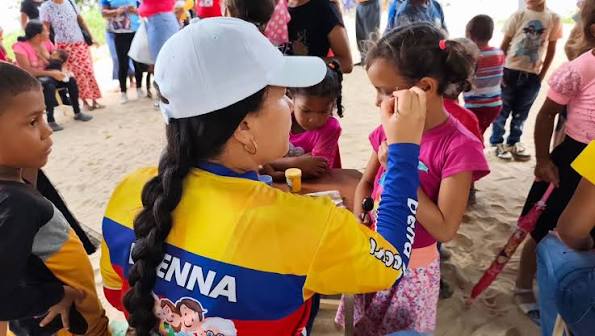 Idenna-protección infantil-terremotos-refugios temporales-campamentos transitorios Idenna-protección infantil-terremotos-refugios temporales-campamentos transitorios