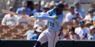 Luis Lara debutó sin perder oportunidad en la MLB