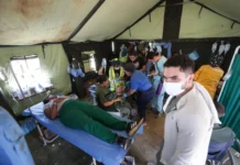 Médicos palestinos asisten a afectados en La Guaira por los terremotos Médicos Palestinos