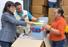 Ministerio de Salud recibe de Unicef 3.950 termos porta vacunas
