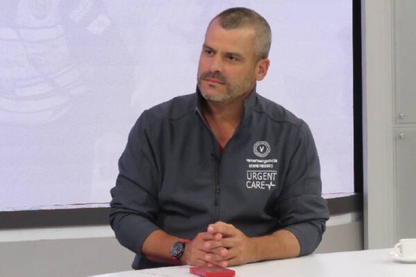 Dr. Andrés Simón González