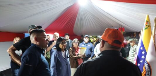 Delcy Rodríguez insiste en cese de sanciones tras terremotos 24J