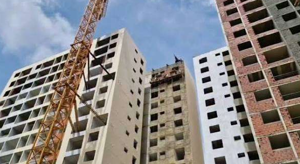 Construcción avanza en 4 torres de Ciudad Tiuna en Caracas Construcción avanza en 4 torres de Ciudad Tiuna en Caracas