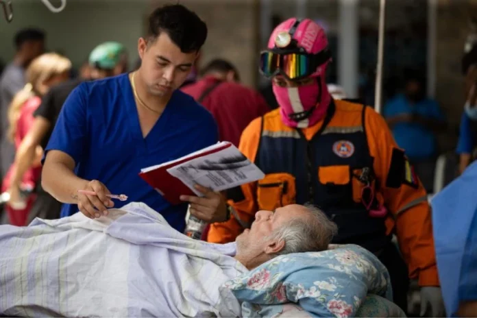 Solidaridad-del-pueblo-venezolano-resurge-y-sorprende-a-rescatistas-foraneos.jpg