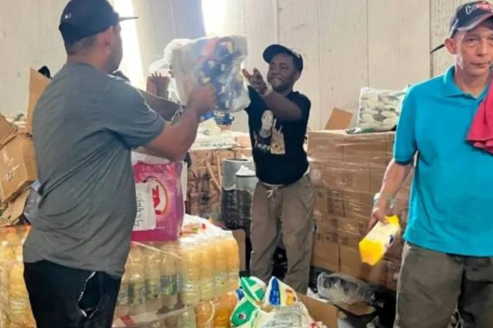 Gobierno ha distribuido más de 10,9 toneladas de alimentos a los afectados por sismos según balance oficial Gobierno ha distribuido más de 10,9 toneladas de alimentos a los afectados por sismos según balance oficial