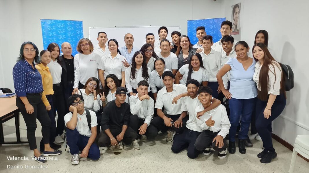 alumnos Liceo Nacional INCES