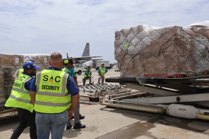 Venezuela recibe ayuda humanitaria con vacunas e insumos desde República Dominicana Venezuela recibe ayuda humanitaria con vacunas e insumos desde República Dominicana