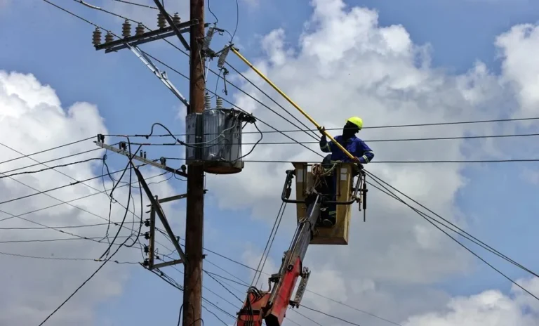 Cuba redobla esfuerzos para restablecer el sistema eléctrico tras apagón